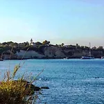 4 Seasons Villa-sea View Villa *