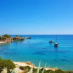 4 Seasons Villa-sea View Villa *