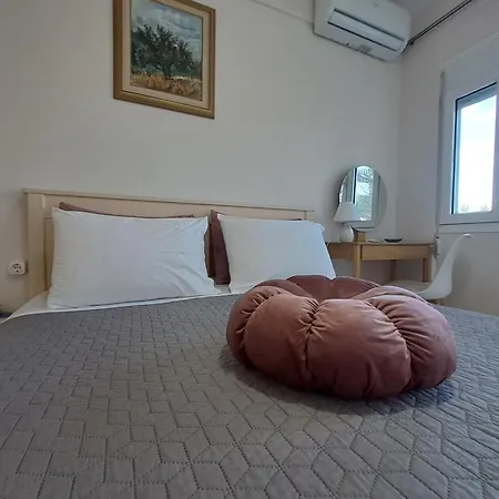 4 Seasons Villa-sea View 빌라 헐소니소스