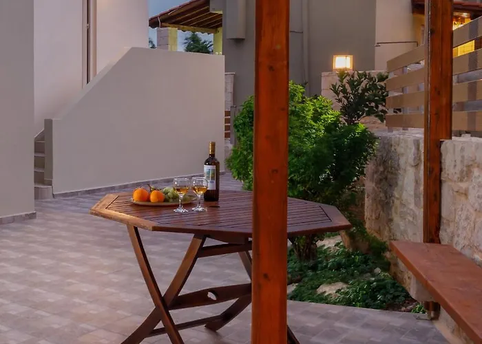 4 Seasons Villa-sea View * הרסוניסוס